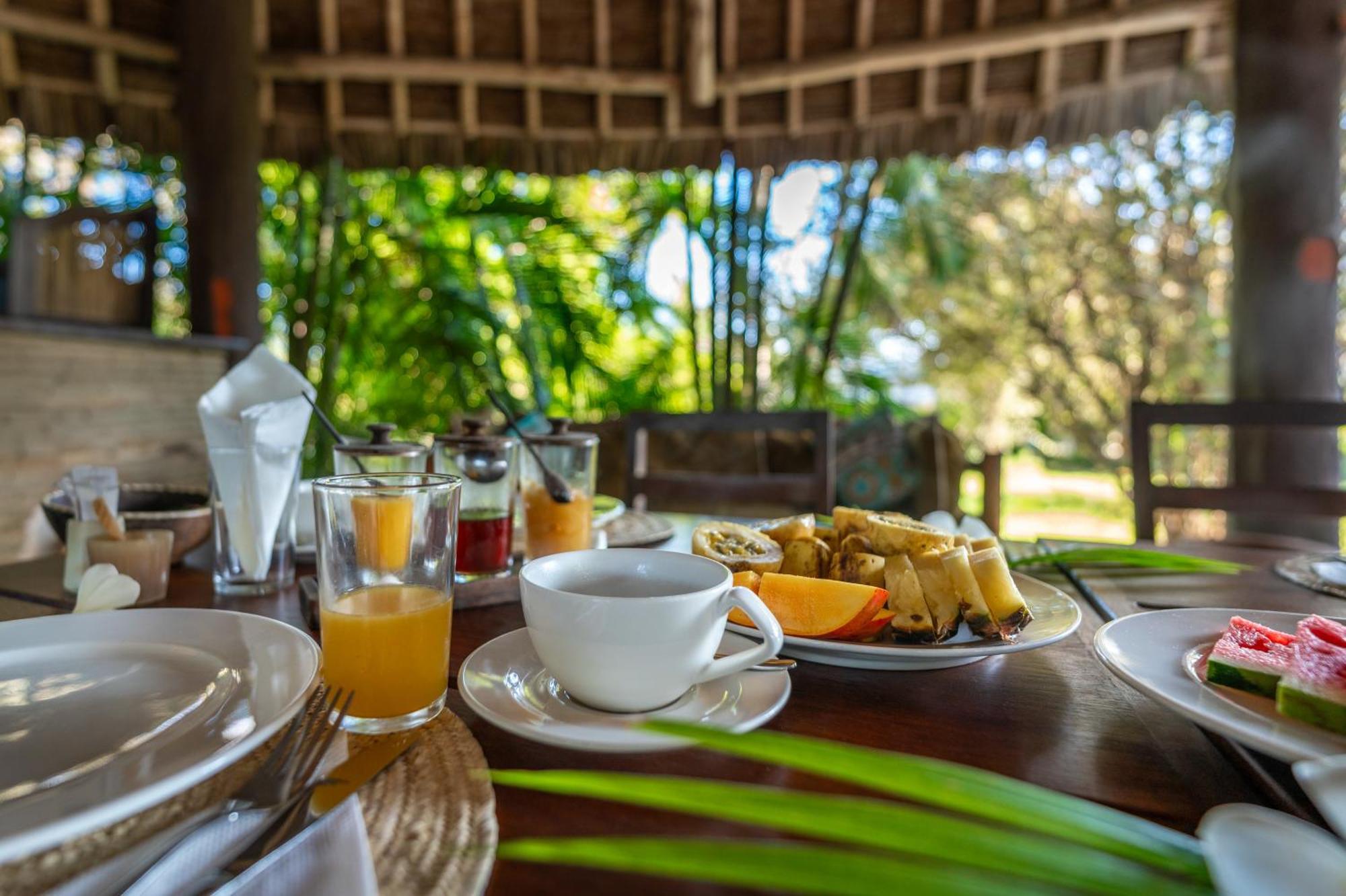 Diani Marine Divers Village Diani Beach Kültér fotó