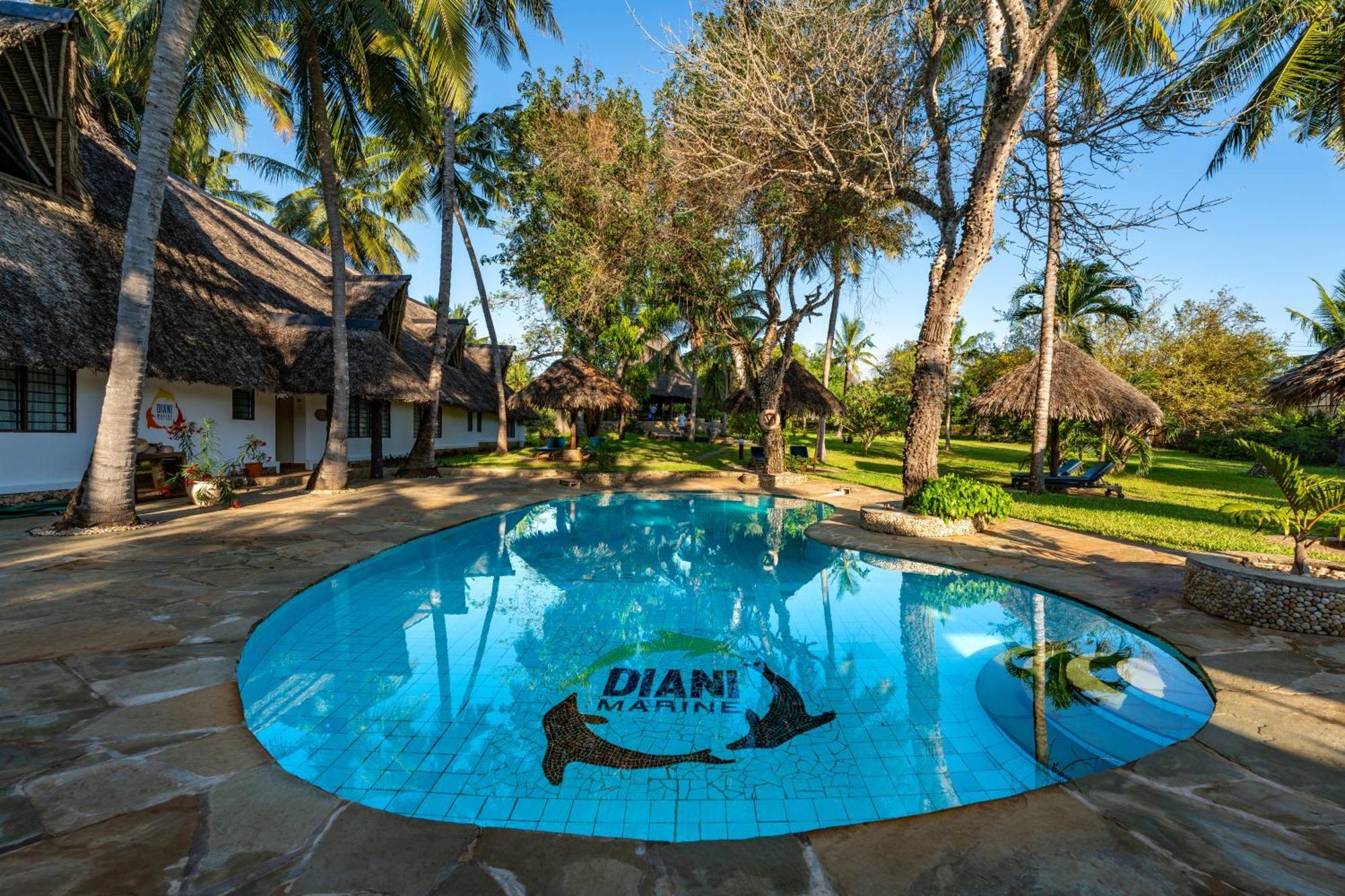 Diani Marine Divers Village Diani Beach Kültér fotó